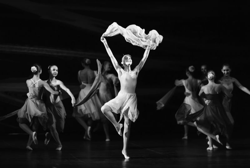 концерт, репортаж, монохром, танец, движение, эмоции Концертноеphoto preview