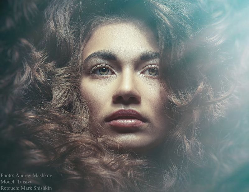 Портрет, глаза, красота, взгляд, девушка, волосы, студия Таисияphoto preview