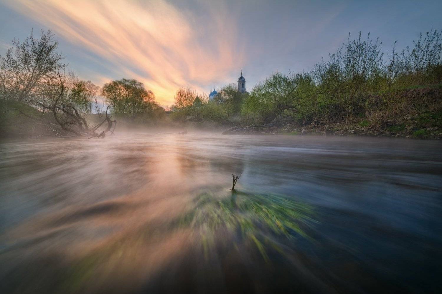 Рассвет среди бурных потоков Нары. Автор: Жмак Евгений Высоцкиймонастырь, Монастырь, Нара, Пейзаж, Пейзажнаясъемка, Рассвет, Река, Серпухов, Жмак Евгений