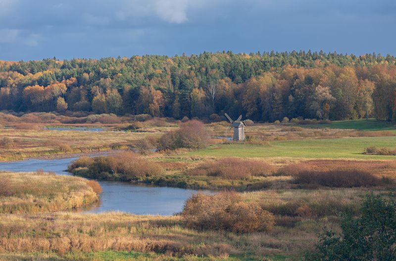 псковская область,савкина горка долина реки Соротьphoto preview