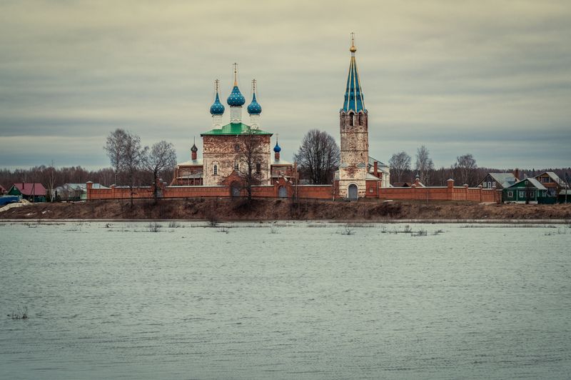 вечер, весна, храм, природа, село, деревня, дунилово, церковь, россия, православие, половодье, ивановская область Ноябрь в апрелеphoto preview