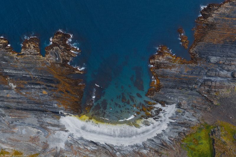 Полуостров Рыбачий, Мыс Скорбеевский Мыс Скорбеевский фото превью