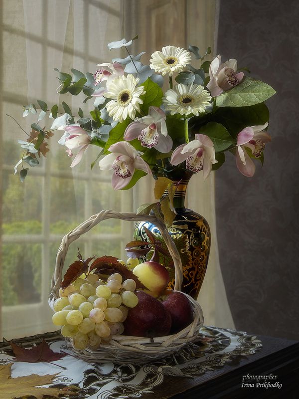 натюрморт, цветы, орхидеи, фрукты Натюрморт с цветами и фруктамиphoto preview