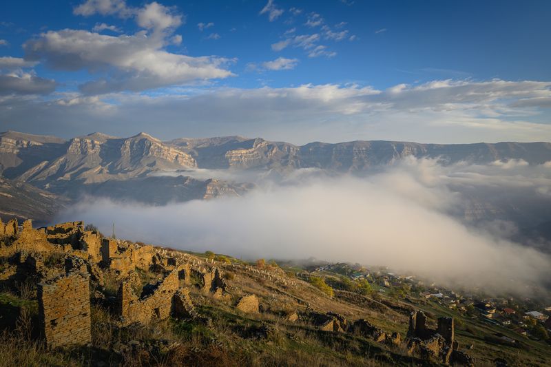 дагестан, горный дагестан, октябрь, осень, развалины, туман Дагестанphoto preview