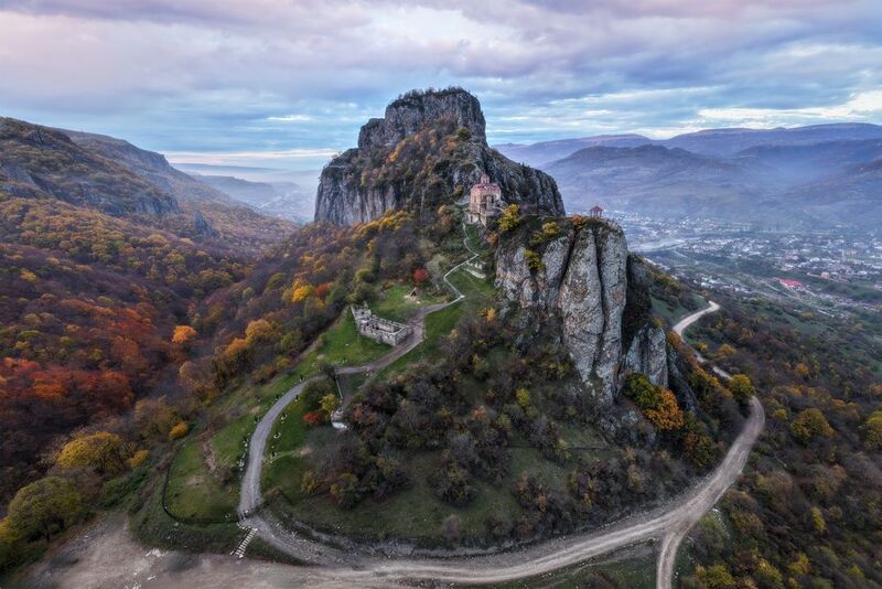 шоанинский храм, кавказ, карачаево-черкессия, туман, скала, горы, домбай, кчр, теберда, шоана Шоанинский храм, Карачаево-Черкессияphoto preview