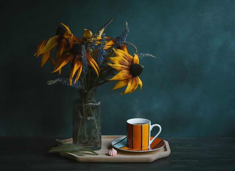 цветы, кофе, натюрморт, напиток, аромат, вкусно, flowers, coffee, still life, drink, aroma, delicious, bouquet , flowers Цветы и чашка кофе..photo preview