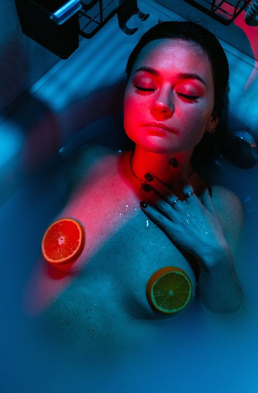 фотосессия в ванной Настяphoto preview