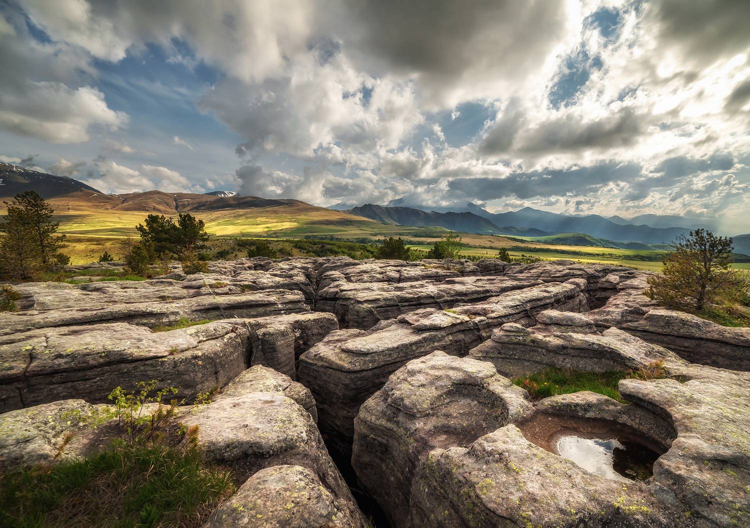 Каменный лабиринт. Автор: Zakharov Armen кавказ, горы, карачаево-черкесия, кчр, худес, облака, каменный лабиринт, останцы, гольцы, Zakharov Armen