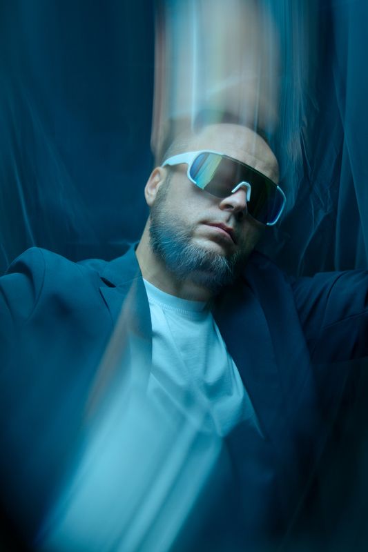 портрет, мужской портрет, концептуальное, zolo filter Синийphoto preview