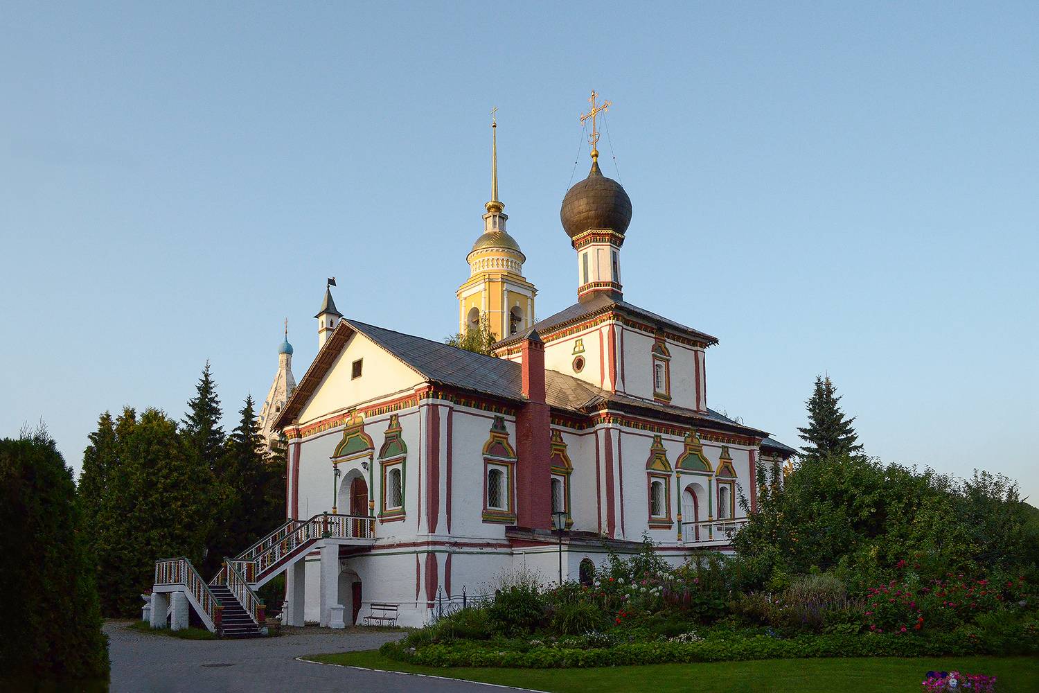 Коломна. Троицкая церковь Ново-Голутвина монастыря.. Автор: КарОл коломна, троицкий храм ново-голутвина монастыря, церковь троицы живоначальной, КарОл