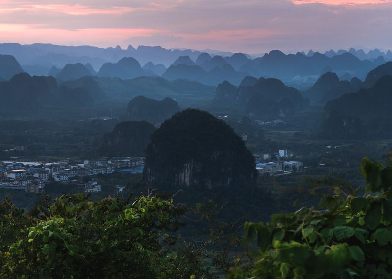 Сказочные силуэты карстовых гор... Fabulous silhouettes of karst mountains...photo preview