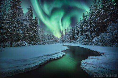 Полярное сияние над Кольскими речками