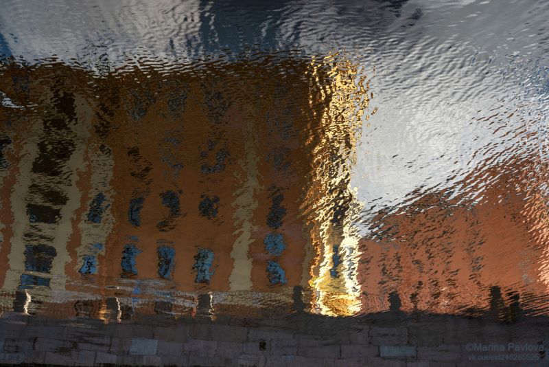 абстракция, акваабстракция, акваграфика, отражение на воде, петербургские акварели, канал грибоедова, санкт-петербург Тревожная осень...photo preview