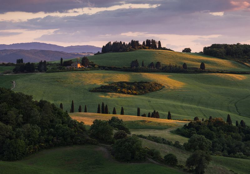 Свет на холмахphoto preview