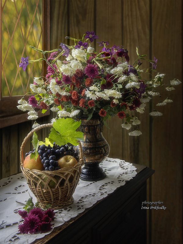 натюрморт, букеты, цветы, фрукты, хризантемы Осенний дачный натюрмортphoto preview