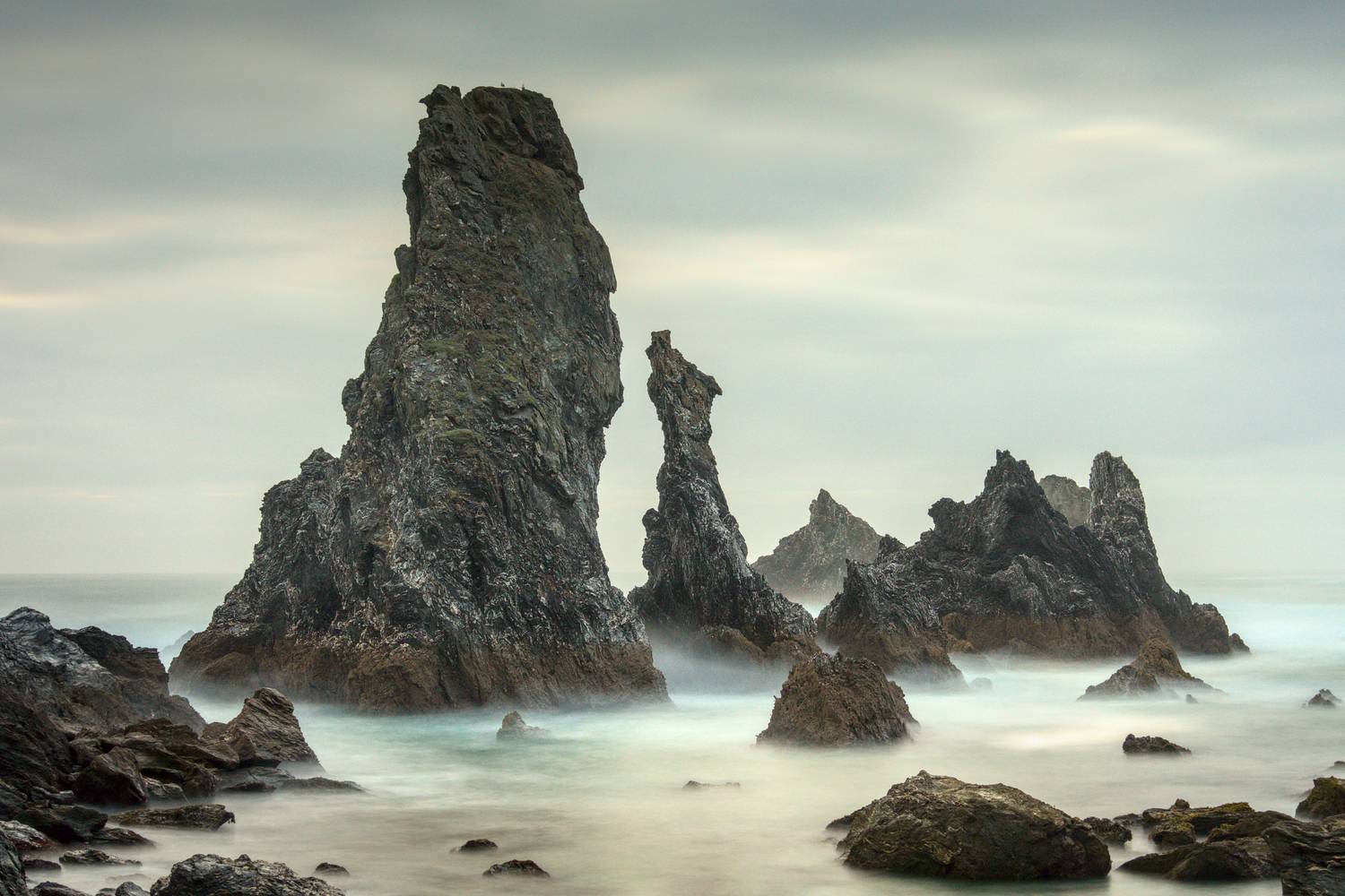 sea,color,water,longexposure,rocks,cliff, av peteghium