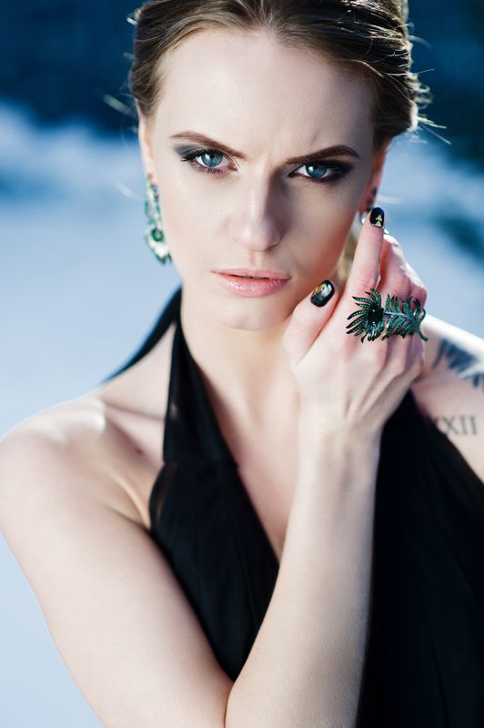 девушка, модель, портрет, глаза, зеленый Dark Bridephoto preview