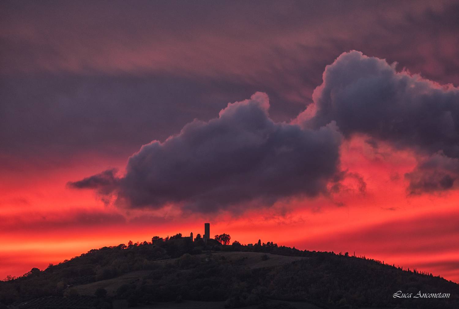 sunset colors italy san severino marche pitino hills red, Anconetani Luca