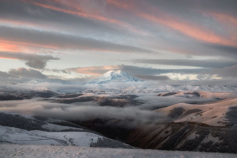 эльбрус, приэльбрусье, кавказ, кабардино-балкарская республика. Утро в Приэльбрусье.photo preview