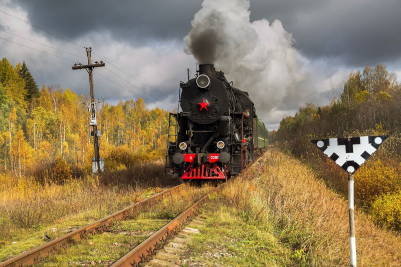 локомотив, паровоз, осень, пейзаж Паровоз фото превью