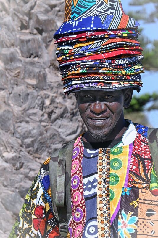 Продавец панамphoto preview