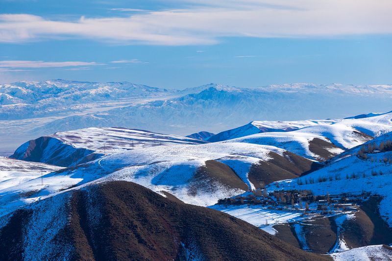 кыргызстан, урочище чункурчак Свежесть утраphoto preview
