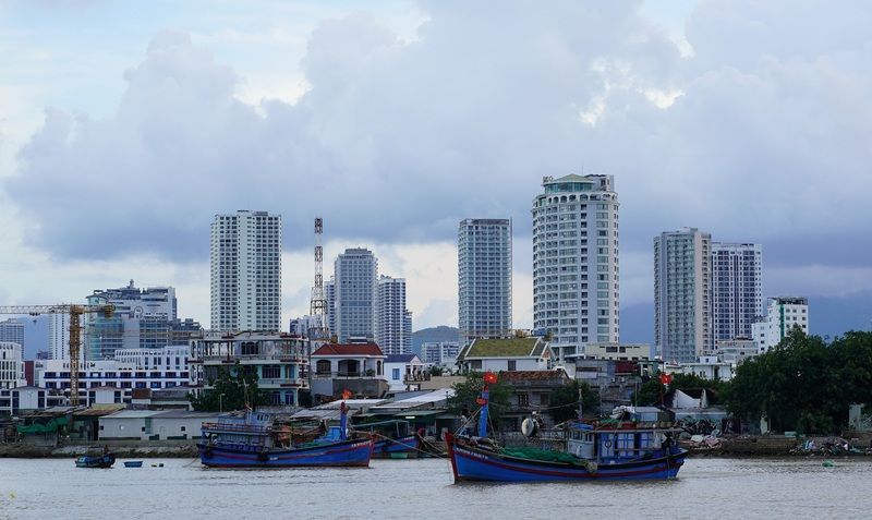 Blue boatsphoto preview