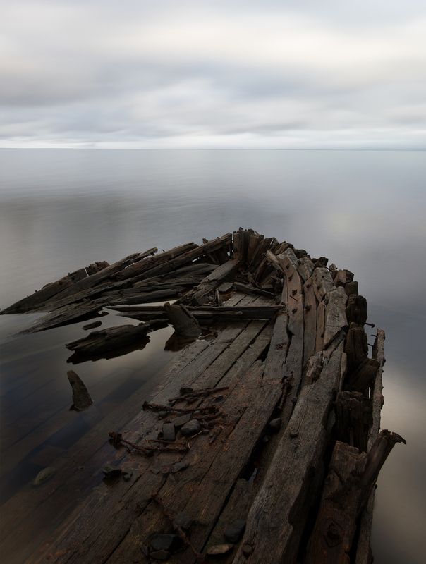 кораблекрушение, горизонт, море, облака, длинная выдержка Мечты о дальнем плаванииphoto preview