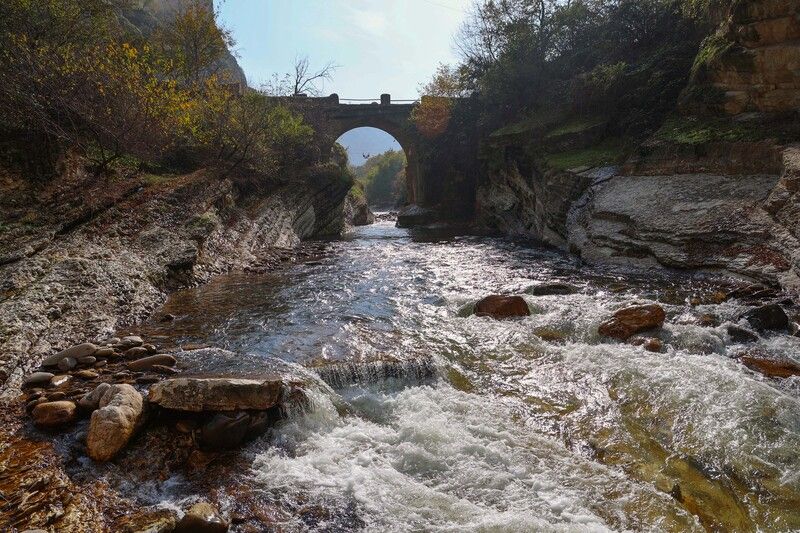 мост,маджалисский мост,старый маджалисский мост,маджалис,улучай,река,осень, Старый мост..photo preview