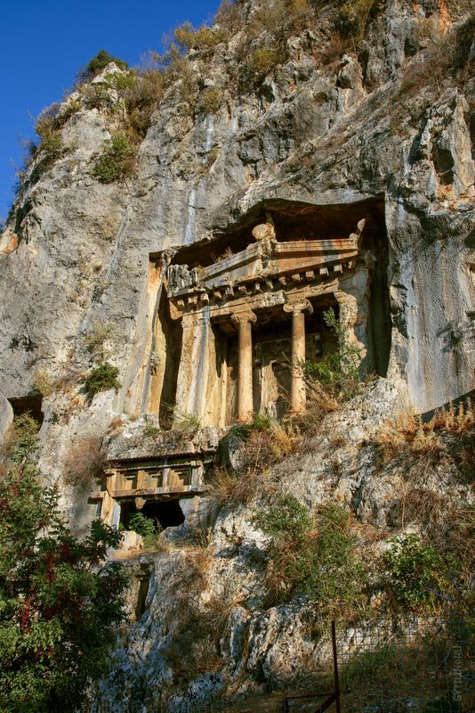 гробница аминтаса, древний, античный, археология, архитектура, искусство, пещера, ликийские гробницы, фетхие, фасад, греческий,достопримечательность, ликийский, ликийцы, гора, мугла, старый, религия, скала, гробница, турция, олюдениз Гробница Аминтаса, также известная как гробница Фетхие. Район Фетхие. Провинция Мугла. Эгейский регион Турции.photo preview