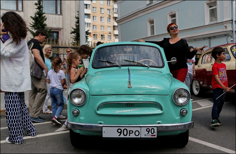 москва, архитектура, транспорт, город ЗАЗ-965 «Запорожец»photo preview