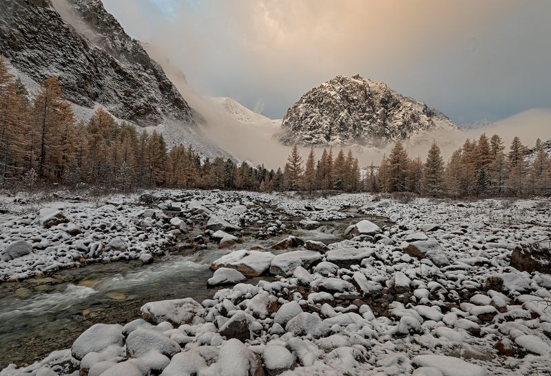 алтай. сентябрь Утро - слегка туманное фото превью