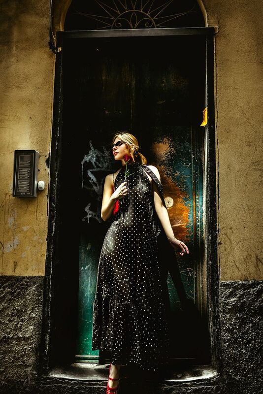 woman, portrait, fashion, beauty, outdoors Shadows of the Rose фото превью