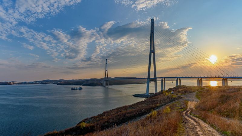 владивосток, русский мост Закат над Босфором Восточнымphoto preview