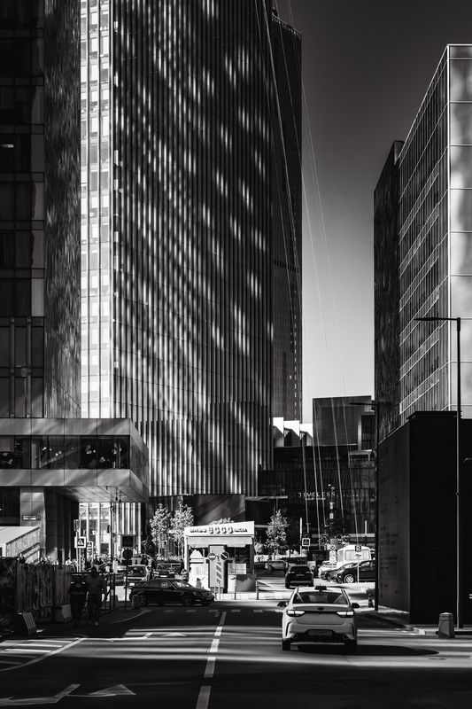 Один солнечный день в осеннем Москва-Ситиphoto preview