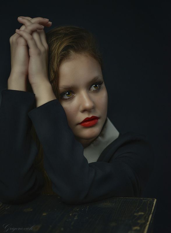 девушка. портрет. красота. глаза. взгляд Екатеринаphoto preview