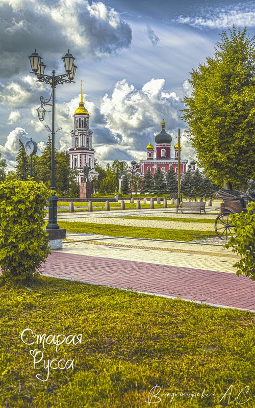 Дама в карете и Воскресенский собор.photo preview