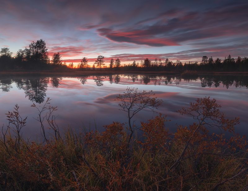 Апатиты, север,россия,сентябрь,кольский, пейзаж ,закат,отражение, осень Сентябрьский закат photo preview