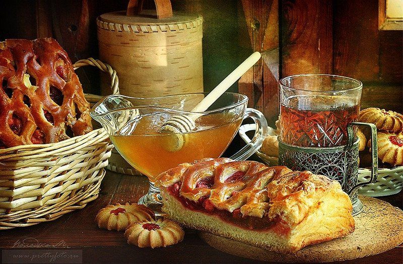 мед,чай,выпечка,пирог,лето,утро,завтрак С майским медомphoto preview