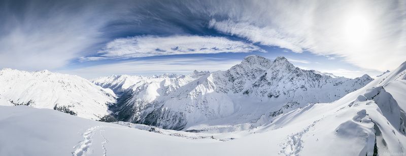 зима, Кавказ, Эльбрус, Терскол, ночь, звезды, горы, Донгозорун Вид на Баксанское ущелье и Главный Кавказский хребетphoto preview