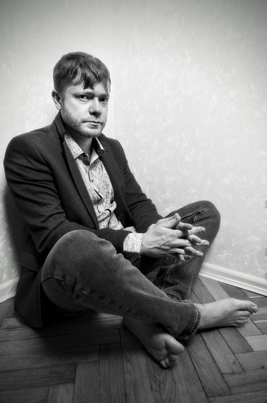 Убегать от себя – непростая задачаphoto preview