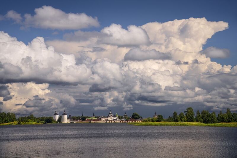 кирилло-белозерский монастырь, кириллов, сиверское озеро, вологодская область Белые горы фото превью