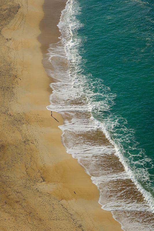 Девочка и океанphoto preview