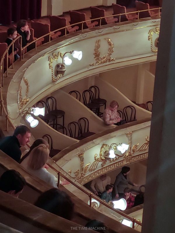 Оперныйphoto preview