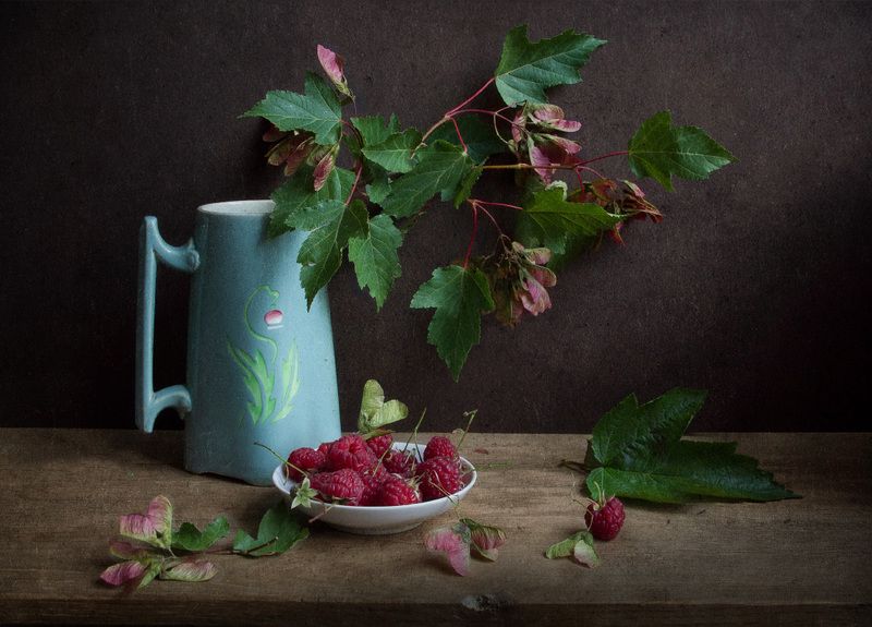 ветка клена, малина ***photo preview