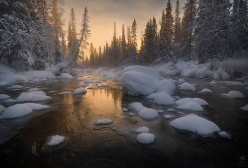 НА СНЕЖНОЙ РЕКЕ