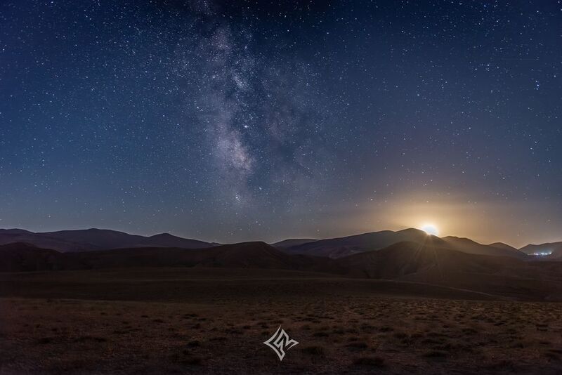 Moonset and Milky Wayphoto preview