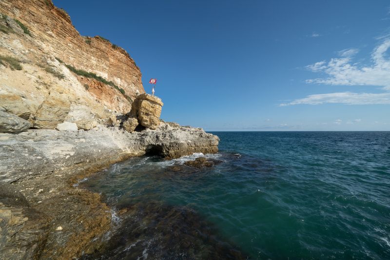 Россия, Крым, Севастополь, мыс Фиолент, бухта Александры, флаг,  Мне бы в лето!photo preview