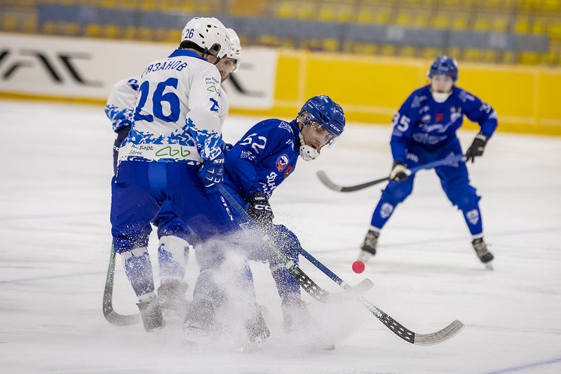 xxxiv чемпионат россии по хоккею с мячом. суперлига - 2025-2026, хк динамо, москва - хк ак барс-динамо, казань. 22.01.2025 XXXIV Чемпионат России по хоккею с мячом. Суперлига - 2025-2026, ХК Динамо, Москва - ХК Ак Барс-Динамо, Казань. 22.01.2025 фото превью