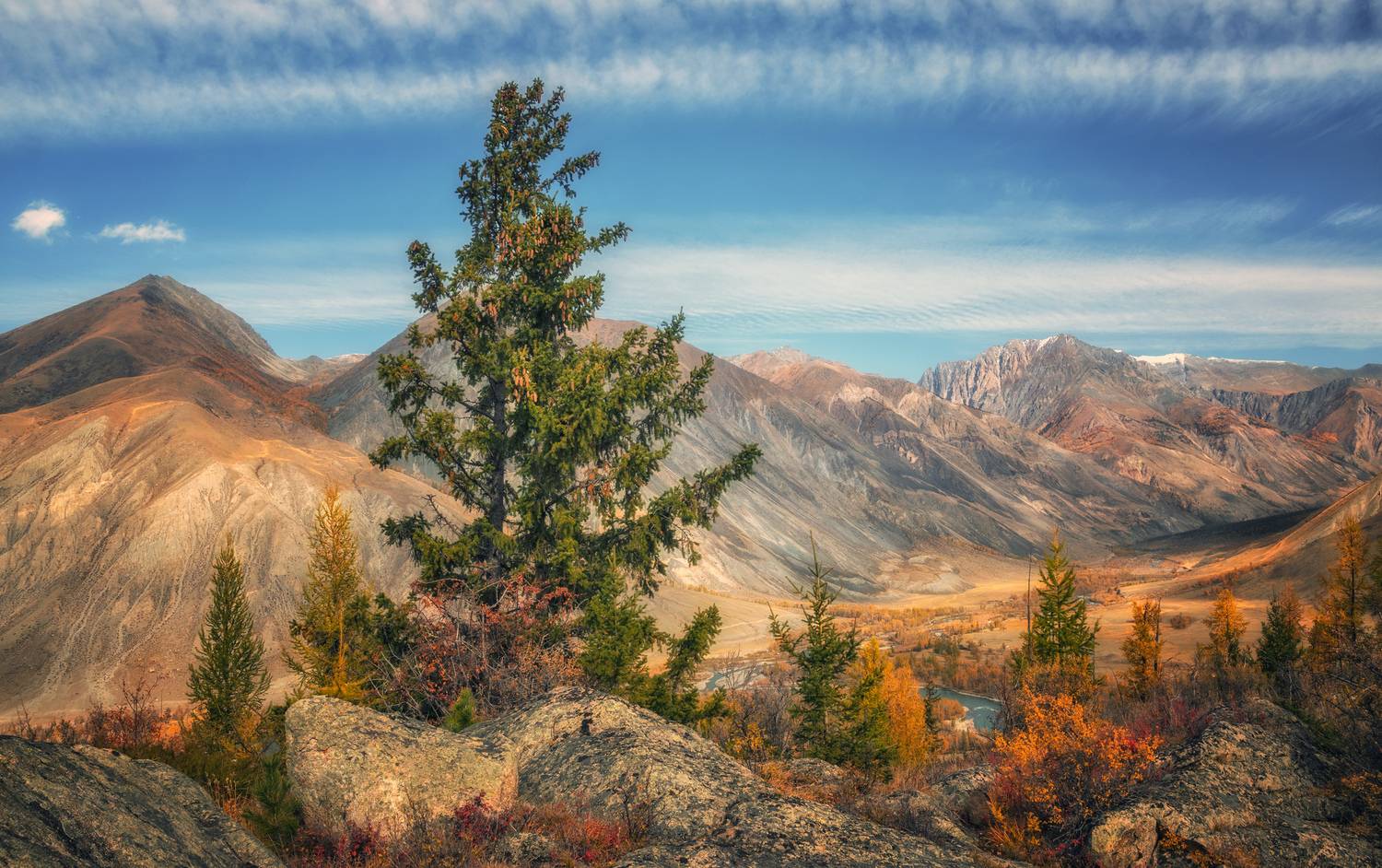 горный алтай, осень, северо-чуйский хребет, катунский хребет, внизу долина аргута и карагема, Lora Pavlova